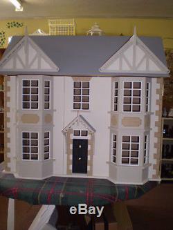 1/12th scale Victorian Dolls House-The Cedars