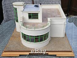 1/24 Scale TOPTOISE Chris Rouch ART DECO HOUSE -Superbly Made -Individual Lights