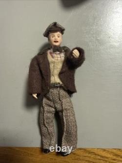 112th Scale Dolls House Miniatures Victorian Dolls Maid Chef Shopkeeper Toys