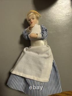 112th Scale Dolls House Miniatures Victorian Dolls Maid Chef Shopkeeper Toys