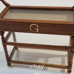 112th scale Dolls House, Collectors Display Table by Glenowen VEF82