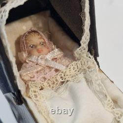 112th scale Dolls House, Quality Pram British made VS02