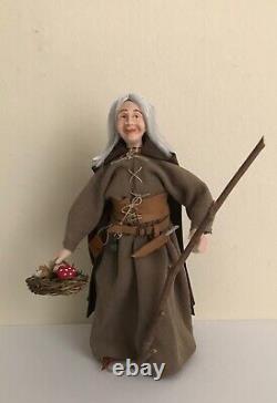 12th Scale Artisan Tudor Hag by Rycote Miniatures