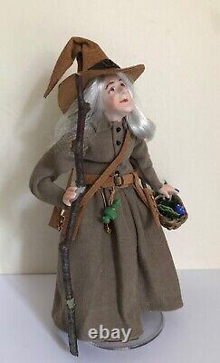 12th Scale Artisan Tudor Hag by Rycote Miniatures