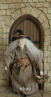 12th Scale Artisan Tudor Hag /witch by Rycote Miniatures