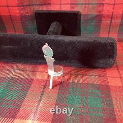925 Stamped Sterling Silver Dolls House Chair. 20.6gm 7.5cm Tall