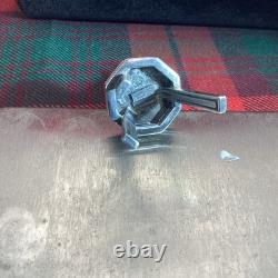 925 Stamped Sterling Silver Dolls House Chair. 20.6gm 7.5cm Tall