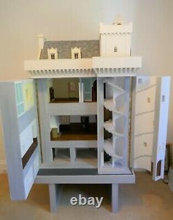 A Scottish castle in miniature! Unique high quality 1/12th scale model