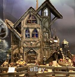 Amazing Spooky Dolls House