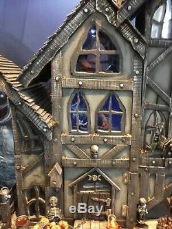 Amazing Spooky Dolls House