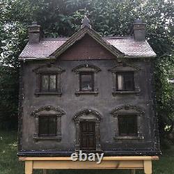 (Antique) A Stunning Early 1800s English Baroque Baby House