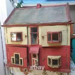 Antique Dolls House 1920s