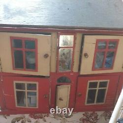 Antique Dolls House 1920s