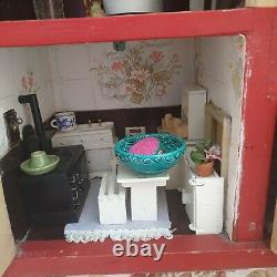 Antique Dolls House 1920s