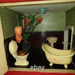 Antique Dolls House 1920s