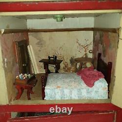 Antique Dolls House 1920s