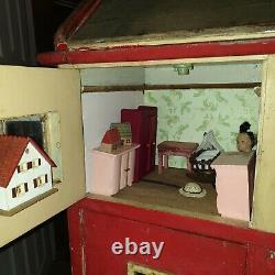 Antique Dolls House 1920s