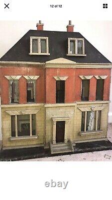 Antique Dolls House, A Rare Swan House. Collectors Item
