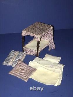 Antique Dolls House Miniature. A Fine Westacre Four Poster Bed. Original