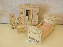 Antique German Dolls House Furniture Bedroom Suite Schneegas / Gottschalk