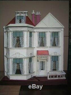 Antique / Vintage Dolls House G & J Lines