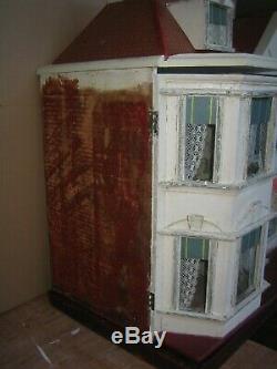 Antique / Vintage Dolls House G & J Lines