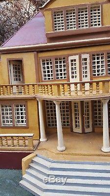 Antique dollhouse house