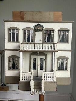 Antique dolls house