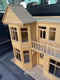 Art Popular Great House Doll Old Wood Chipboard