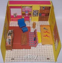 Barbie Doll Dream House withInstructions Amazing NM Condition 1960s Rarity