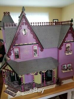 Beautiful Doll House (GREENLEAF) With Custom Work