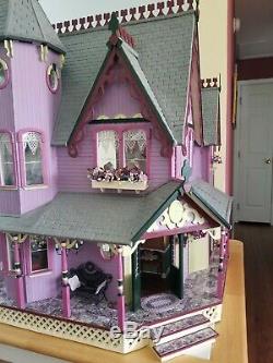 Beautiful Doll House (GREENLEAF) With Custom Work