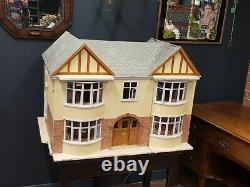 Beautiful Large Fully Furnished Dolls House Wth 10 Rooms And Working Lights