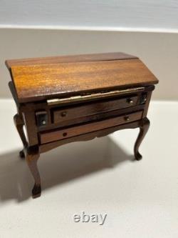 Beautiful Vintage Mahogany Colour Dolls House Miniature Furniture 14 piece lot