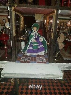 Beautiful stunning large Victorian dolls house and furniture collection only