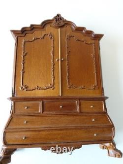 Bespaq Dutch Baby House cabinet. Vintage, 12th scale. Dolls house miniature