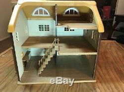 Calico Critters Sylvanian Families Highfields Farm House Light Up Fireplace