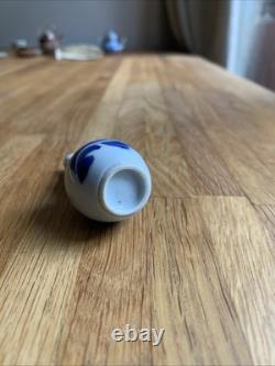 Chinese Kangxi Miniature Vase Blue& White C1700 Hatcher Cargo Dutch Dolls House