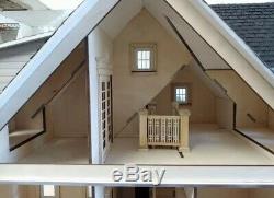 Clarkson Craftsman Cottage Dollhouse 112 scale