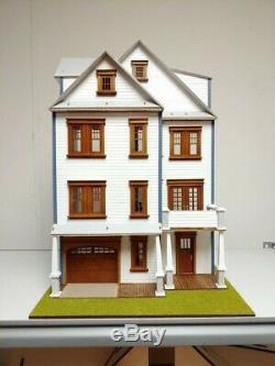 Clarkson Craftsman Mansion 124 scale Dollhouse kit