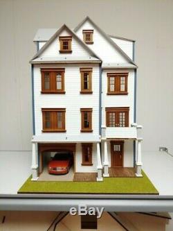 Clarkson Craftsman Mansion 124 scale Dollhouse kit