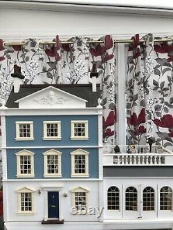 Collectors Dolls house