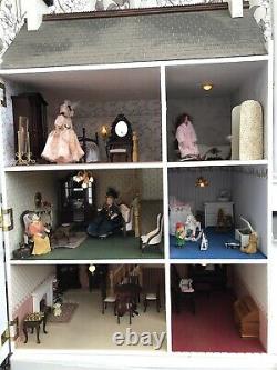 Collectors Dolls house