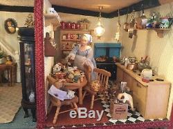 Collectors dolls house/pub