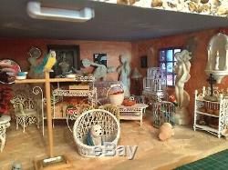 Collectors dolls house/pub