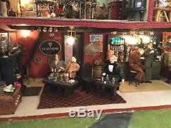 Collectors dolls house/pub