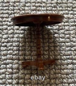 David Wadley Yew Round Table With Centre Support Miniature Dollshouse