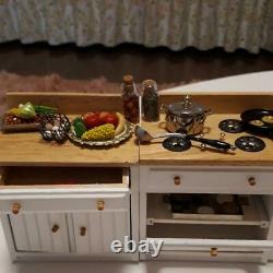 Doll House Miniatures Kitchen, Cookware & Tableware Set Collectable