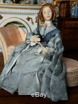 Dollhouse Miniature Artisan Young Lady Doll making Lace 112
