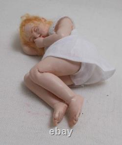 Dollhouse miniature ARTISAN SUSAN SCOGIN MINIATURE DOLL LTD EDITION No. 132/500